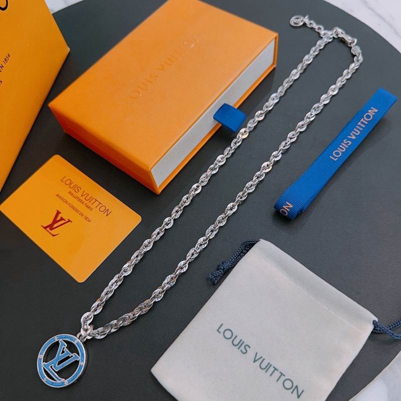 LV Necklace 11yxx96